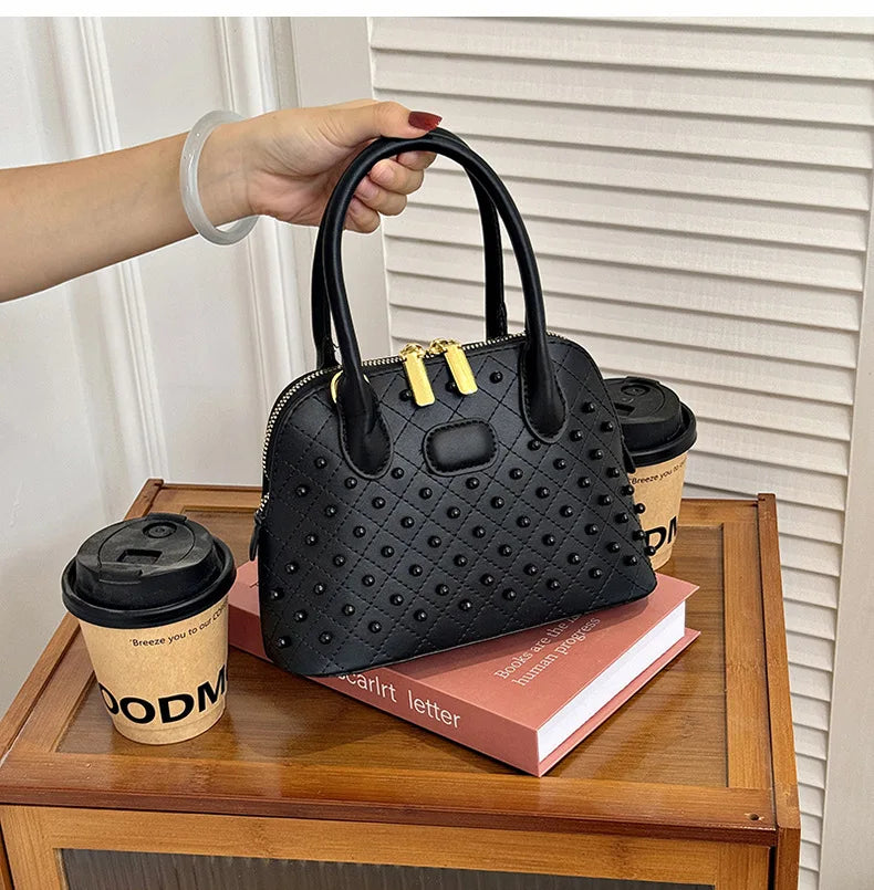 Shell Women's Bag New Personalized Fashion Versatile Rivet Handbag Versatile Large Capacity Shoulder Messenger Bag
