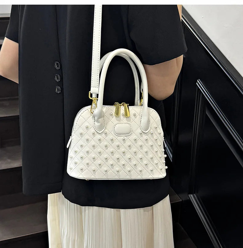 Shell Women's Bag New Personalized Fashion Versatile Rivet Handbag Versatile Large Capacity Shoulder Messenger Bag