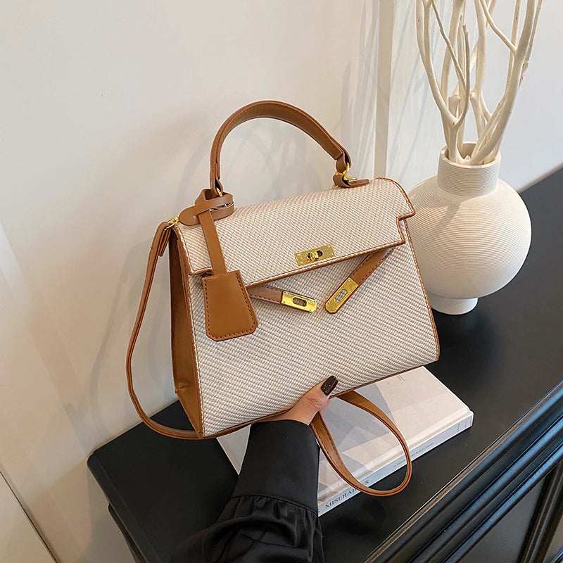 High-End Unique Shopper Bag for Leisure Women Large Capacity Eco-Friendly Solid Color Simple Vintage Fashion Style